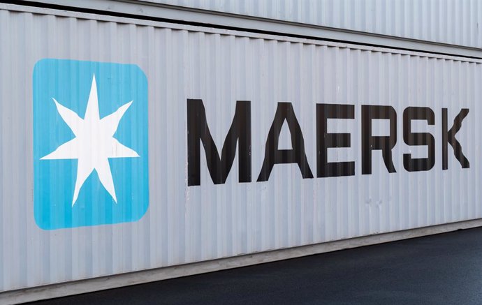 Archivo - FILED - 10 January 2023, Baden-Wuerttemberg, Horb am Neckar: A container with the logo of A. P. Moller-Maersk Group stands at the Black Forest Terminal (BFT) site.  As a safety precaution, the Danish shipping giant Maersk says it is re-routing i