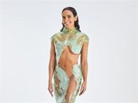 Cristina Pedroche sorprende un año más en las Campanadas: un vestido sostenible en homenaje al agua