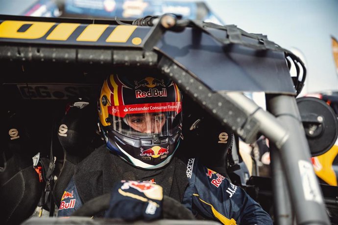 Archivo - La piloto española Cristina Gutiérrez, durante una competición de rallies.