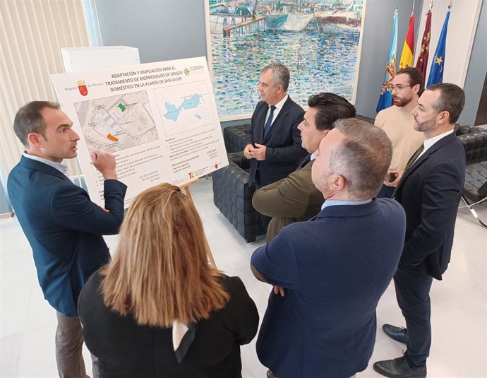 Fotografía de archivo del acto de presentación de la futura planta de biorresiduos que se ubicará en San Javier