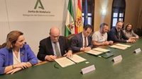 Andalucía firma en 2023 medio centenar de convenios para que menores infractores realicen tareas comunitarias