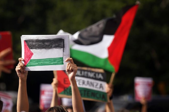 Archivo - Imagen de archivo de la manifestación estudiantil en protesta por los bombardeos en Gaza.