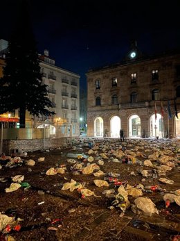 Residuos tras una fiesta en Gijón