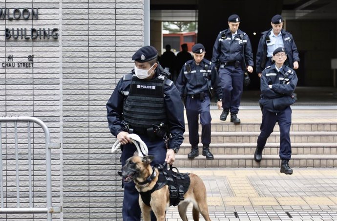 Fuerte presencia policial en el juicio al líder opositor de Hong Kong Jimmy Lai