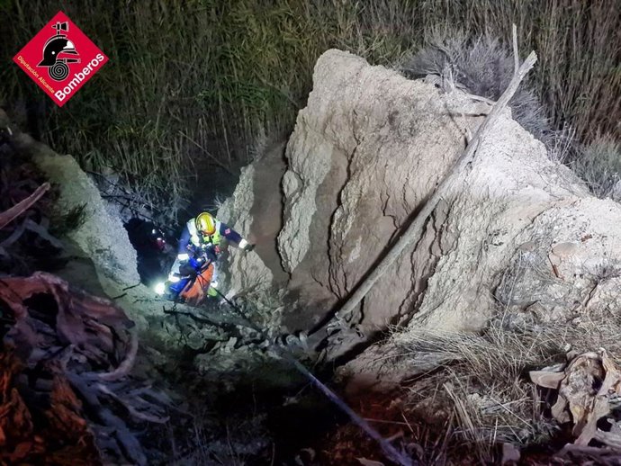 Rescatan a un hombre tras caer al fondo de un barranco de La Vila Joiosa