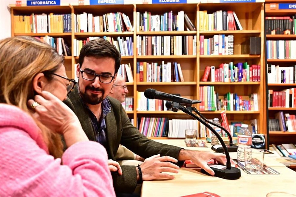 El líder del partido Izquierda Española, Guillermo Del Valle.