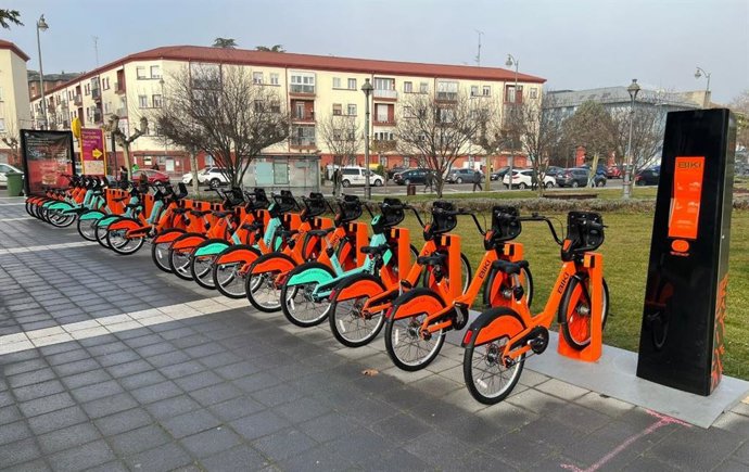 Archivo - Bicicletas de préstamo de 'Biki' en Valladolid.