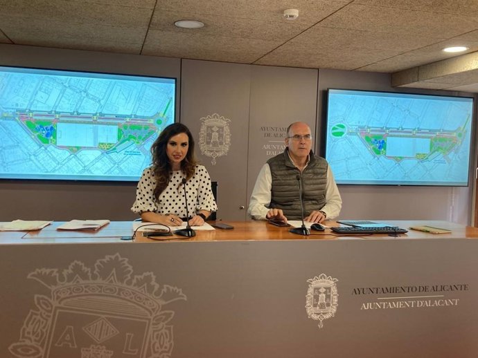 Archivo - Los portavoces del equipo de gobierno del Ayuntamiento de Alicante Ana Poquet y Manuel Villar.