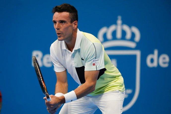 Roberto Bautista durante el partido de exhibición ante Carlos Alcaraz en Murcia del 28 de diciembre de 2023