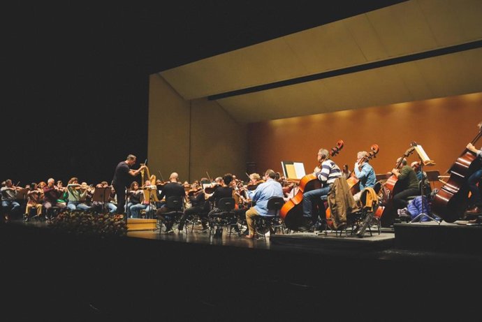 La Orquesta Sinfónica de Sevilla durante uno de sus conciertos.