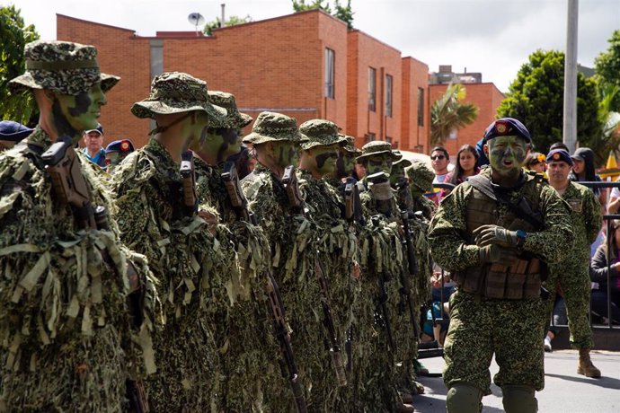 Archivo - Desfile militar del Ejército de Colombia, imagen de archivo.