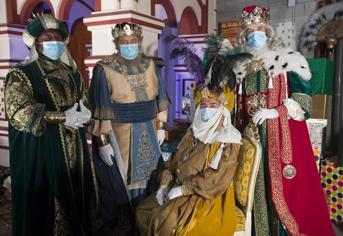 Archivo - Reyes Magos en Gijón.