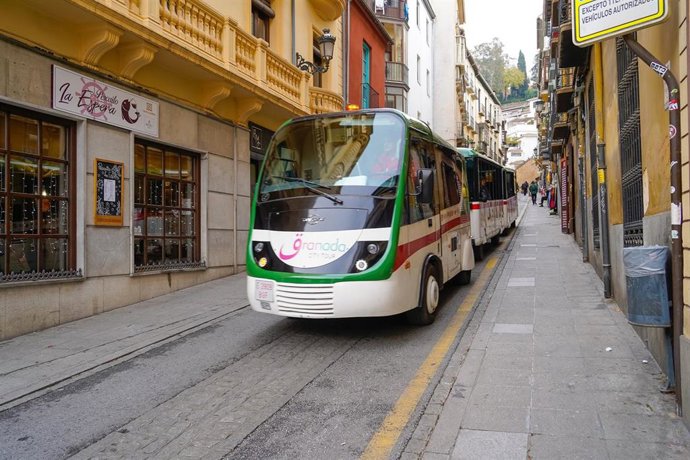 Tren turístico de Granada.