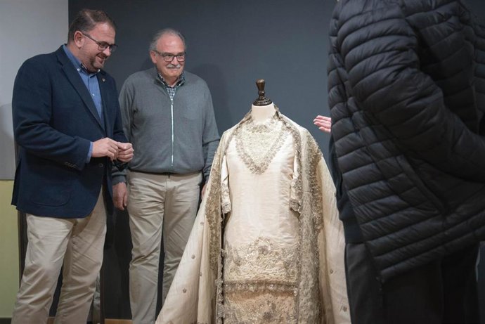 Restauración del traje de la Mártir Santa Eulalia de Mérida