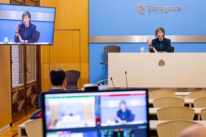 La consejera de Políticas Sociales, Marian Orós, en rueda de prensa