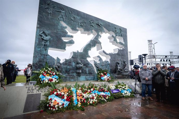 Archivo - Conmemoración en Ushuaia por el aniversario de la guerra de las Malvinas