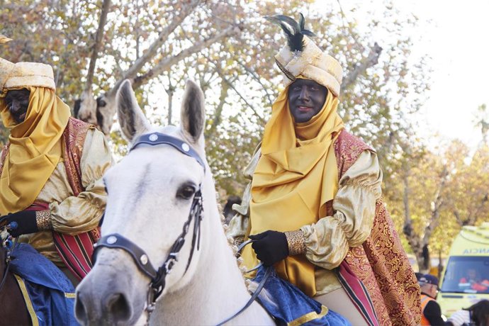 Archivo - Detalle de un beduino a caballo durante la cabalgata de SSMM Los Reyes Magos, a 5 de enero de 2023 en Sevilla (Andalucía, España). 