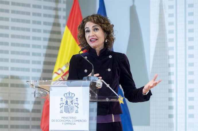 La ministra de Hacienda y vicepresidenta primera, María Jesús Montero