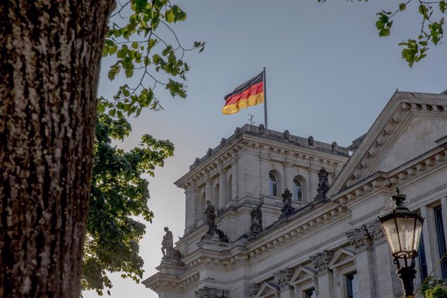 Archivo - Edificio del Parlamento alemán en Berlín