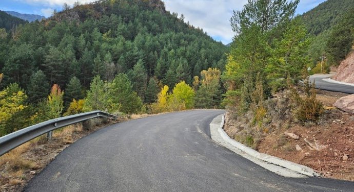 Una carretera de montaña.