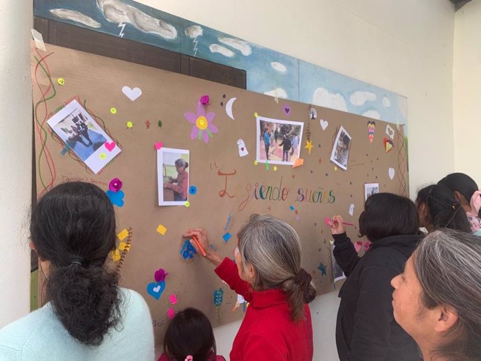 Doce jóvenes de Navarra realizan desde septiembre su labor de cooperación en Argelia, Bolivia, El Salvador y México.