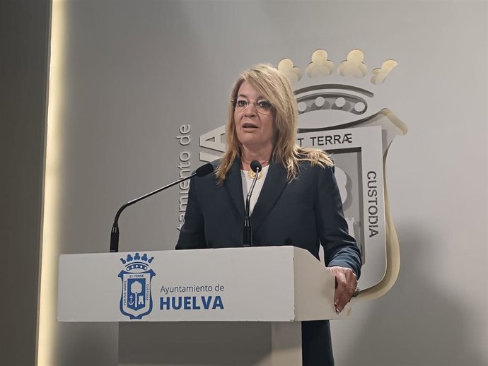 La alcaldesa de Huelva, Pilar Miranda, en la presentación de los Presupuestos del Ayuntamiento para 2024.