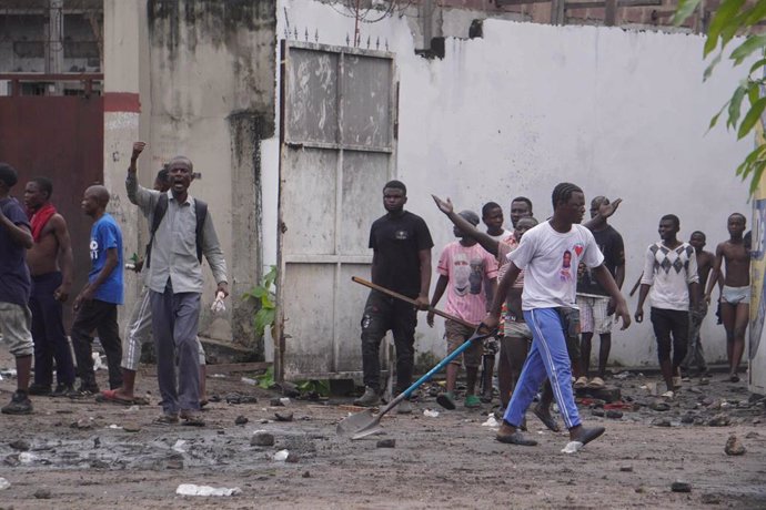 Protesta en la capital de República Democrática del Congo (RDC), Kinshasa, contra los resultados de las últimas elecciones, en medio de denuncias de irregularidades por parte de la oposición (archivo)