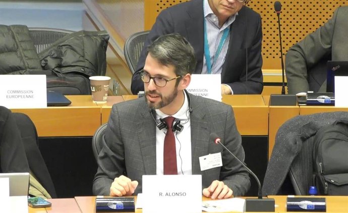 Archivo - El secretario general de Anfaco-Cecopesca, Roberto Alonso, en el Parlamento europeo.