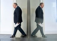 El PP recuerda que el Código Penal ya permite disolver partidos y aclara que no pide ilegalizar como hace Vox