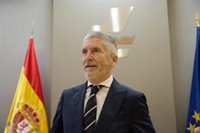 Marlaska defiende que la Ley de Partidos "funciona" al ser preguntado por la medida del PP contra independentistas