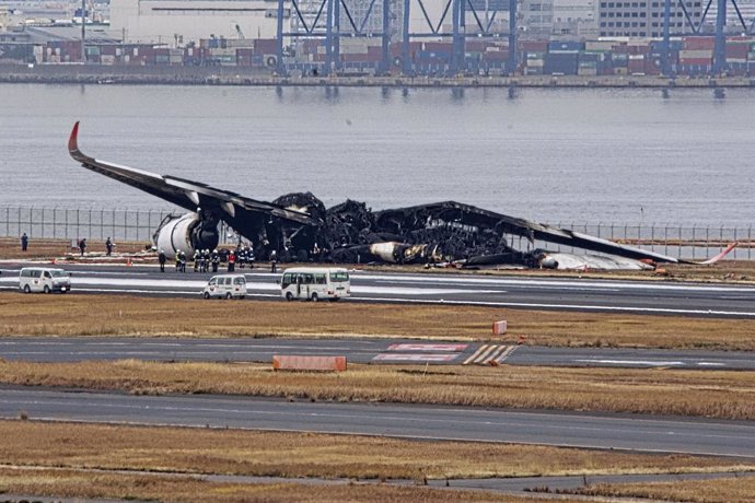 January 3, 2024, Tokio, Tokio, Japan: Beim Zusammensto eines Airbus A350 von Japan Airlines und einer Bombardier Dash 8-300 der japanischen Küstenwache am Flughafen Tokio-Haneda gab es Tote und Verletzte. 