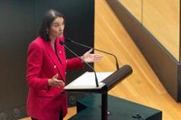 Maroto condena el "cáncer de Vox" y pregunta a Almeida qué hará para que ir a un Pleno no sea "un riesgo físico"