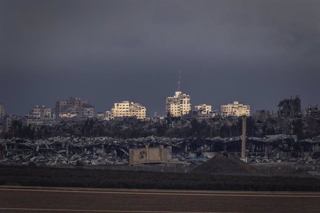 Vista general de edificios destruidos en la Franja de Gaza