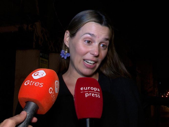 CLAUDIA OSBORNE LLEGA A SU DOMICILIO Y SE ENTERA DE LA MUERTE DE PACO ARÉVALO