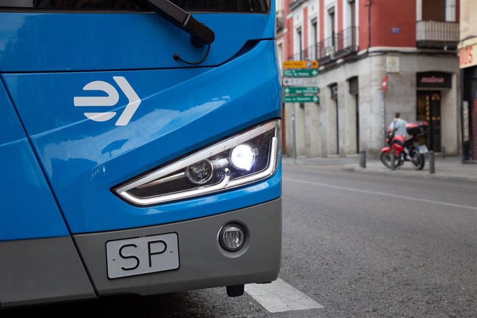 Archivo - Autobús de la EMT