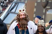 Los Reyes Magos llegan a España en metro, velero centenario y helicóptero