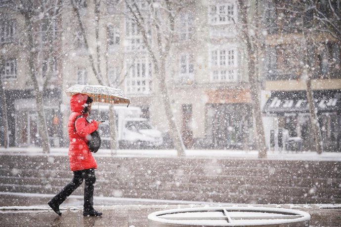 Archivo - Nieve en Vitoria
