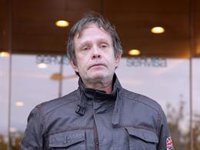 ¿Estaba invitado Paco Arévalo al cumpleaños del Rey Juan Carlos? Su hijo nos responde