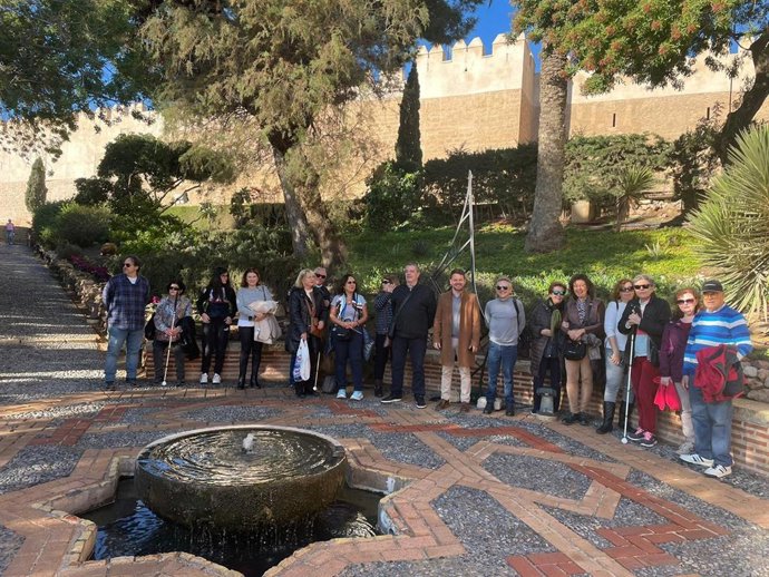 Participantes en el taller de la ONCE organizado en La Alcazaba de Almería