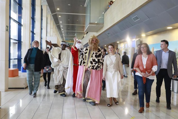 Prohens agradece a los Reyes Mágicos que su primer destino sean los niños ingresados en el Hospital de Inca.