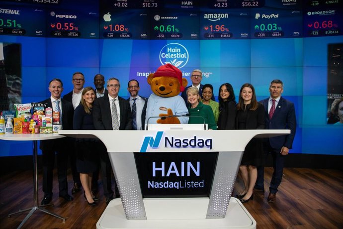 Our purpose is to inspire healthier living for people, communities & the planet. We're proud & honored to celebrate w/ NASDAQ during Wellness Week. Were reimagining our future & redefining the future of Better-For-You, as we strive to make healthier li