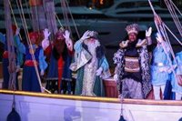 Los Reyes Magos llegan al Moll Vell de Palma a bordo de la centenaria 'la Balear'