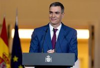 Sánchez agradece el "compromiso" de las Fuerzas Armadas "con la defensa de España y en favor de la paz"