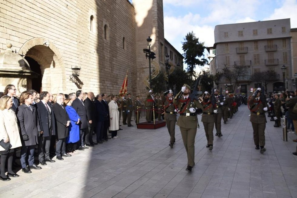 La presidenta del Govern, Marga Prohens, y el resto de las primeras Autoridades de Baleares asisten a la celebración de la 'Pascua Militar' en el Palacio de la Almudaina
