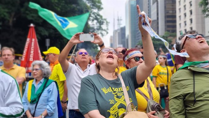 Archivo - Seguidores de Jair Bolsonaro protestando para la liberación de los detenidos durante el asalto del 8 de enero
