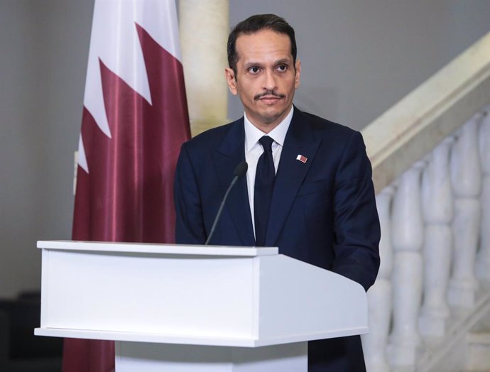 Archivo - July 28, 2023, Kyiv, Ukraine: Prime Minister and Minister of Foreign Affairs of the State of Qatar Sheikh Mohammed bin Abdulrahman bin Jassim Al Thani attends a joint press conference with Prime Minister of Ukraine Denys Shmyhal during their mee