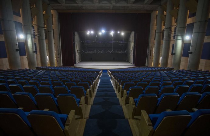 Archivo - Comienzan este lunes las obras para mejorar la eficiencia energética y accesibilidad del auditorio de la Casa Colón de Huelva