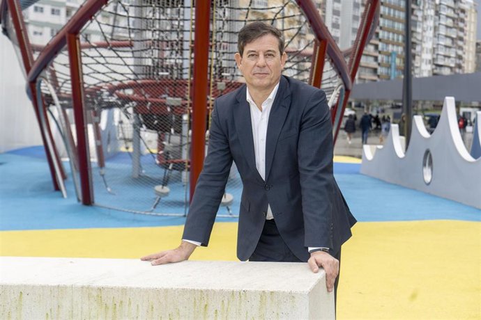 El candidato del PSdeG a la Presidencia de la Xunta, José Ramón Gómez  Besteiro, en una entrevista con Europa Press durante la precampaña para las elecciones autonómicas