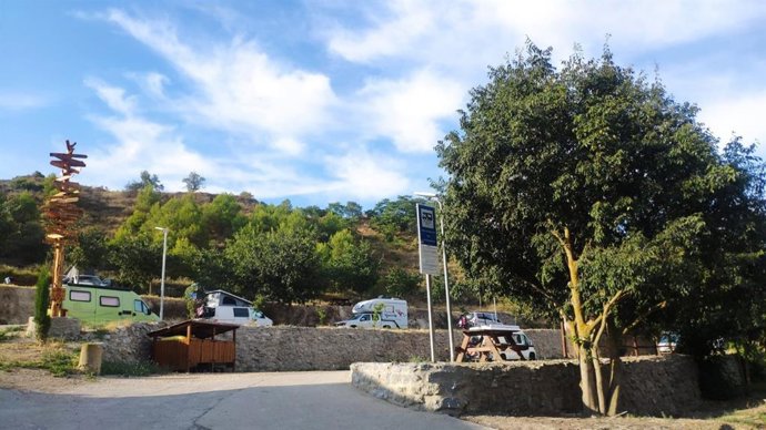 Área de autocaravanas en San Esteban de Litera (Huesca).