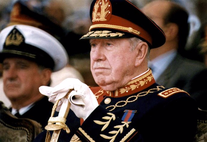 Archivo - October 3, 1998, Santiago, Santiago, Chile: General Pinochet leaves command of the Chilean army. This will be the last image of the general in a gala party of the Chilean army